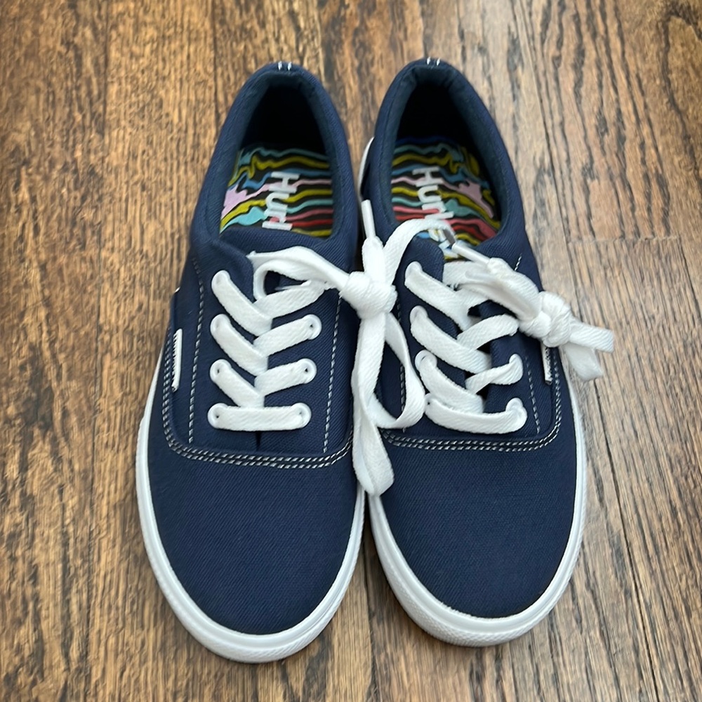 Hurley Marley Sneakers Size 4 NWOT